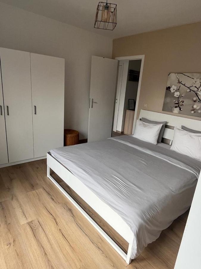 Pina'S Appartment Namur Bagian luar foto